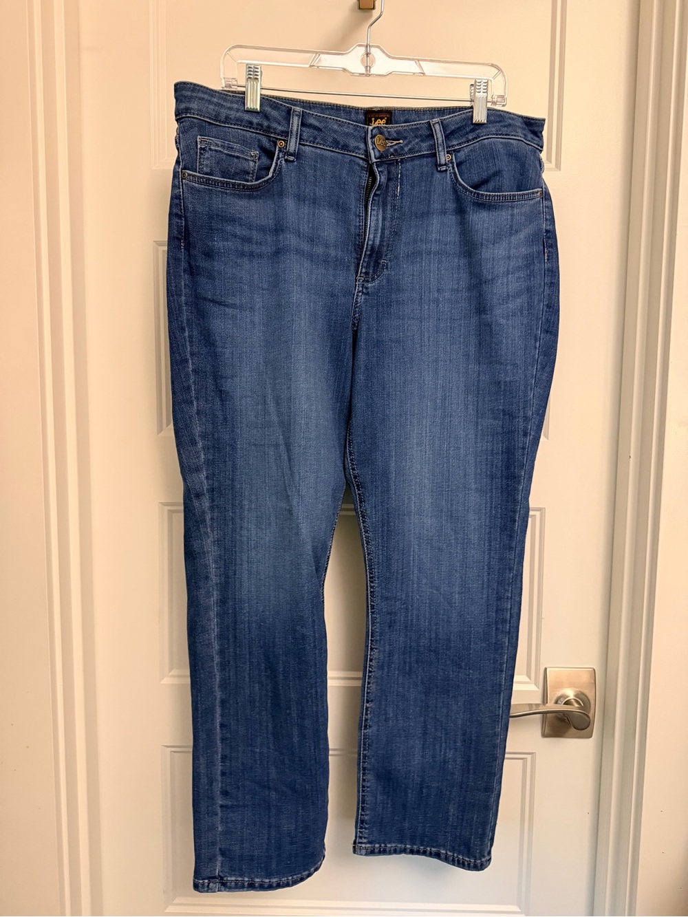 Lee Women's Straight Leg Denim Jeans in Medium Blue